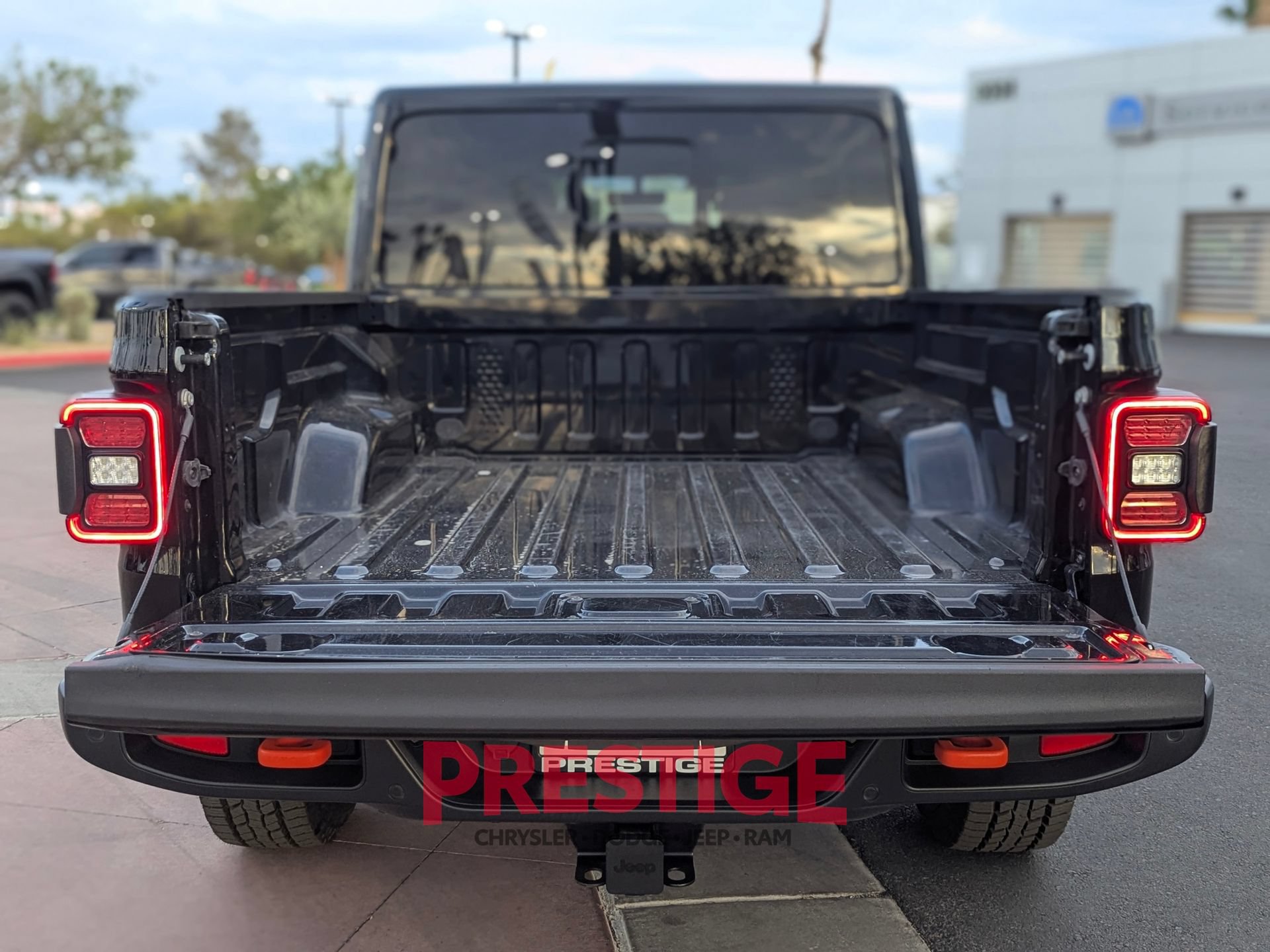 Used 2021 Jeep Gladiator Mojave AWD/4WD image 13