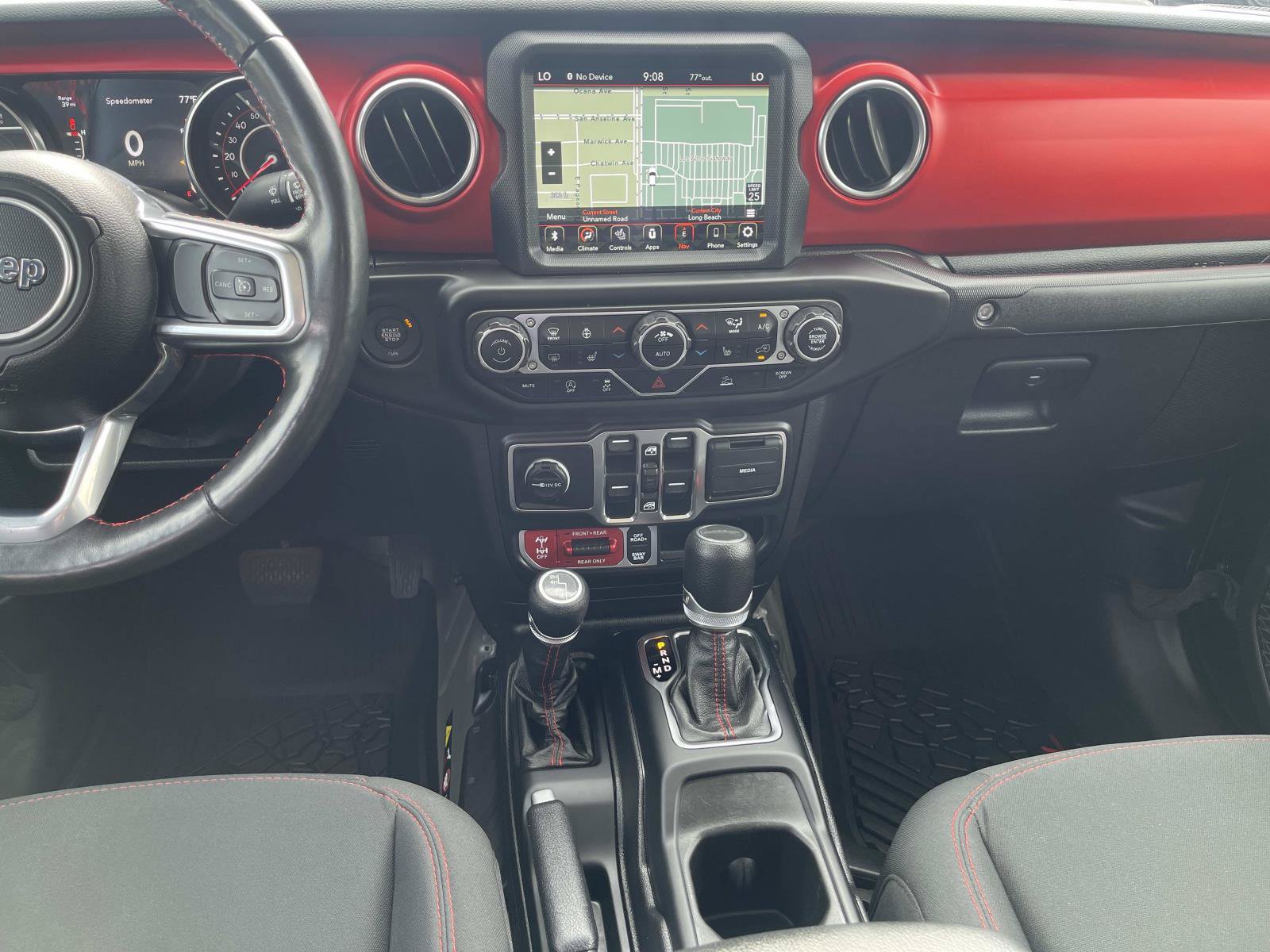 Used 2021 Jeep Gladiator Rubicon AWD/4WD image 11