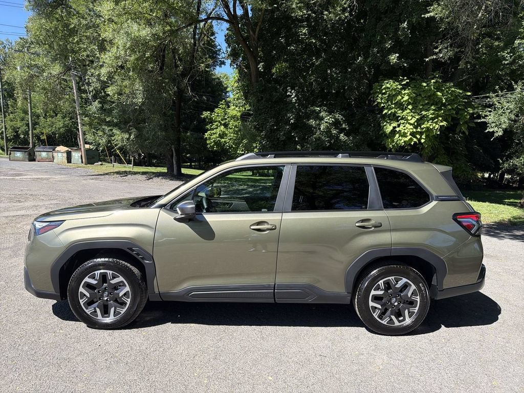 Used 2026 Subaru Forester Premium AWD/4WD image 5