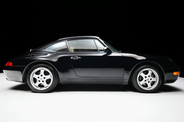 Used 1995 Porsche 911 Carrera RWD image 24