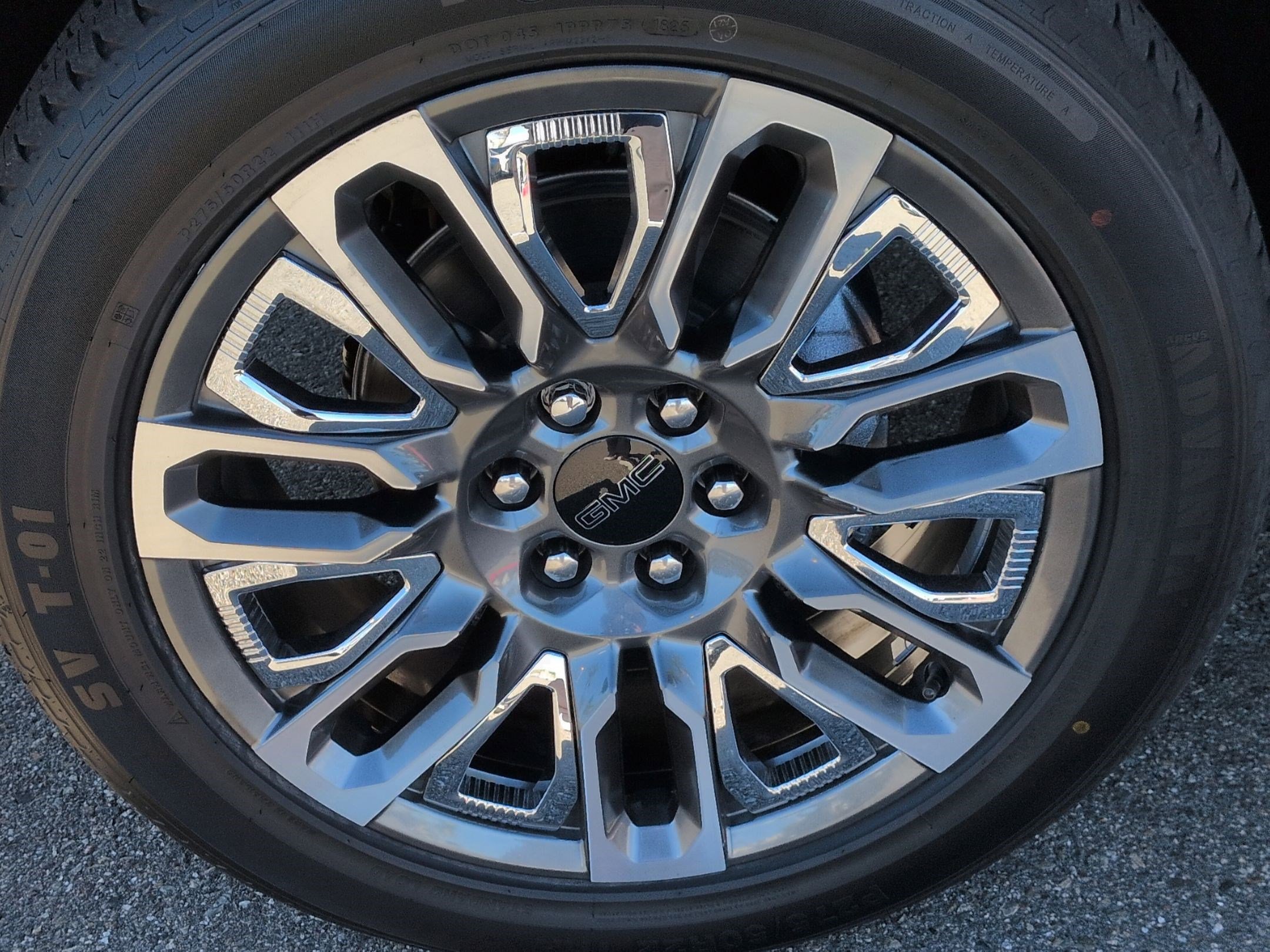 Used 2023 GMC Sierra 1500 Denali Ultimate image 13