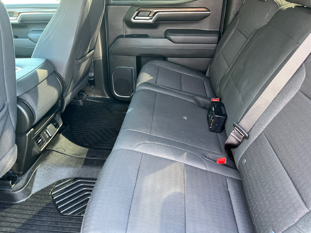 Used 2024 Chevrolet Silverado 1500 LT RWD image 15