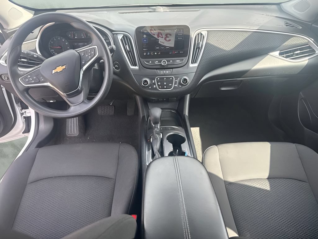 Used 2024 Chevrolet Malibu LT FWD image 10