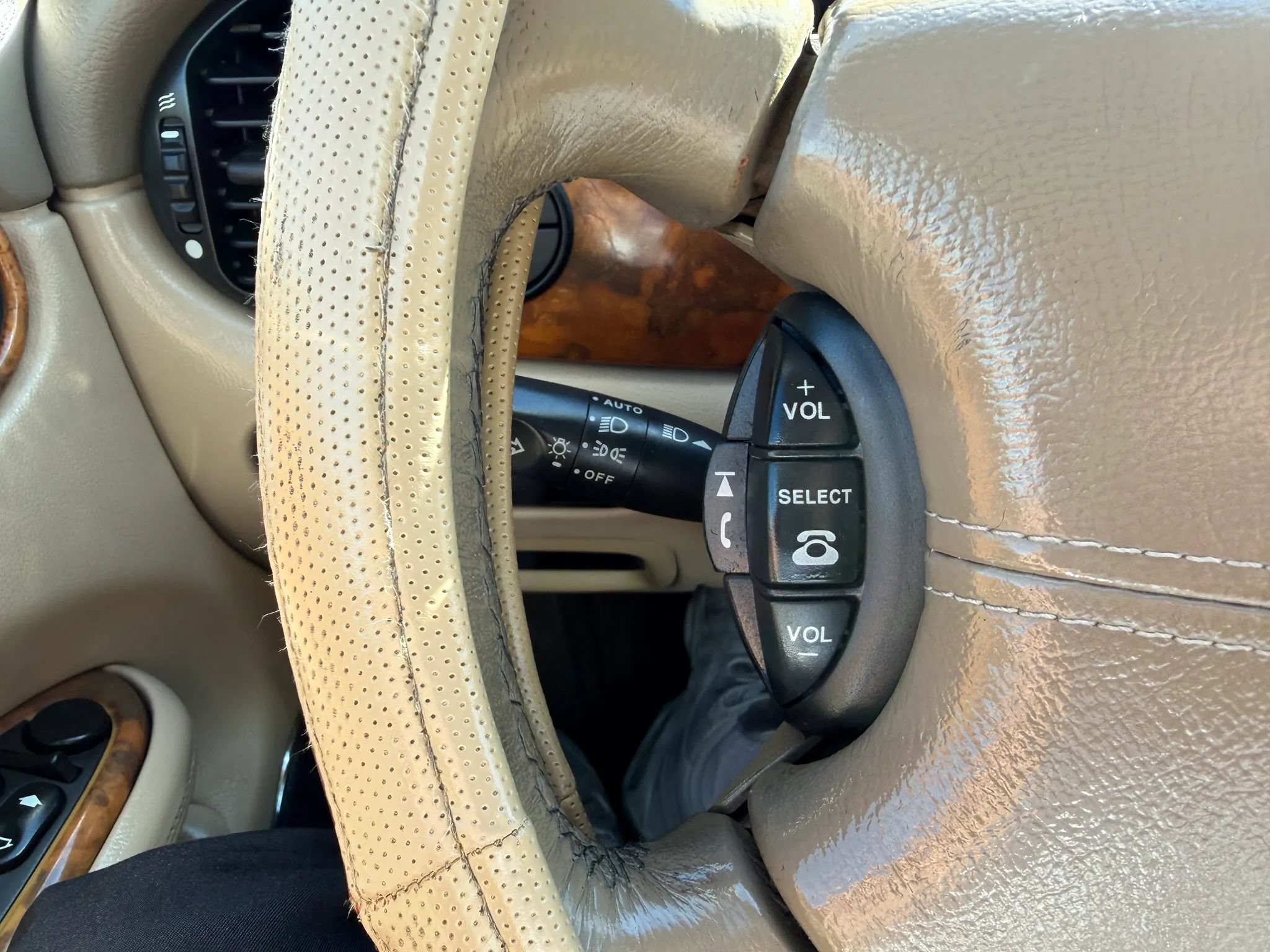 Used 2001 Jaguar XJ8 RWD image 27