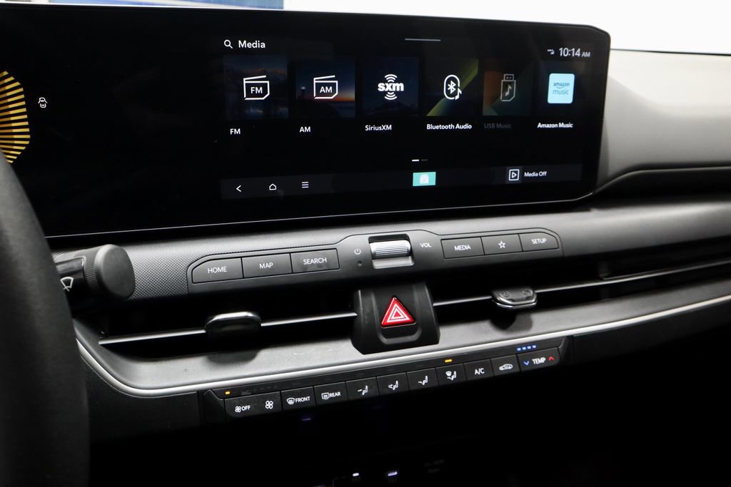 Used 2025 Kia K4 LXS image 31