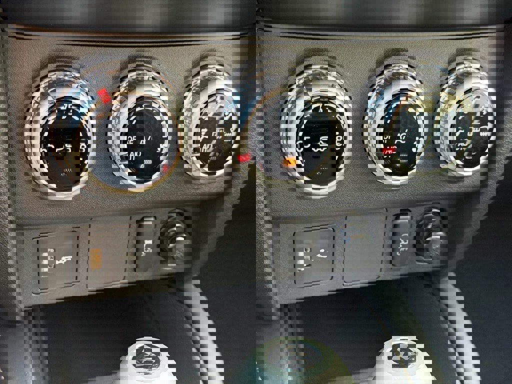 New 2025 Mitsubishi Outlander Sport ES image 29