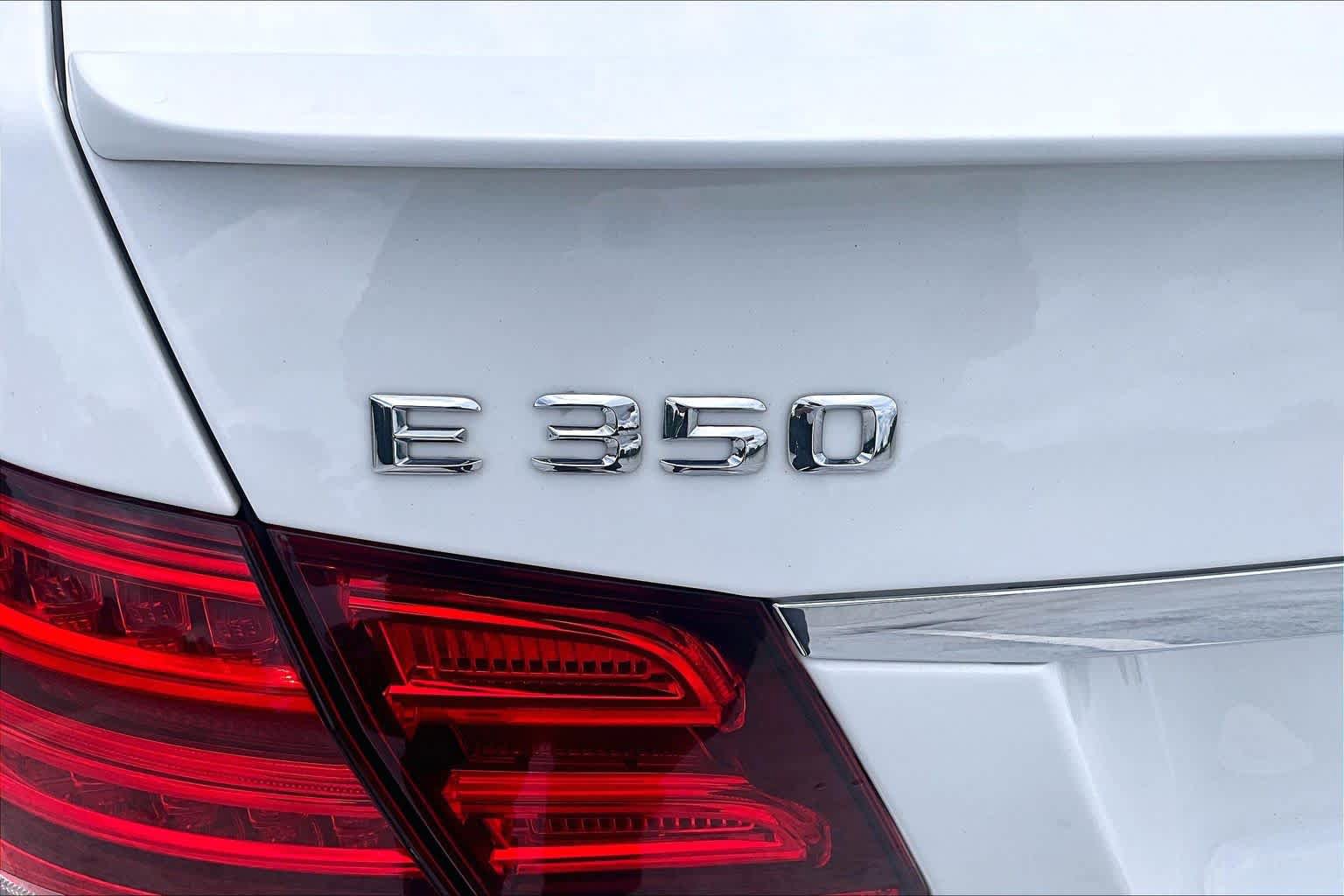 Used 2016 Mercedes-Benz E 350 4MATIC Sedan image 31