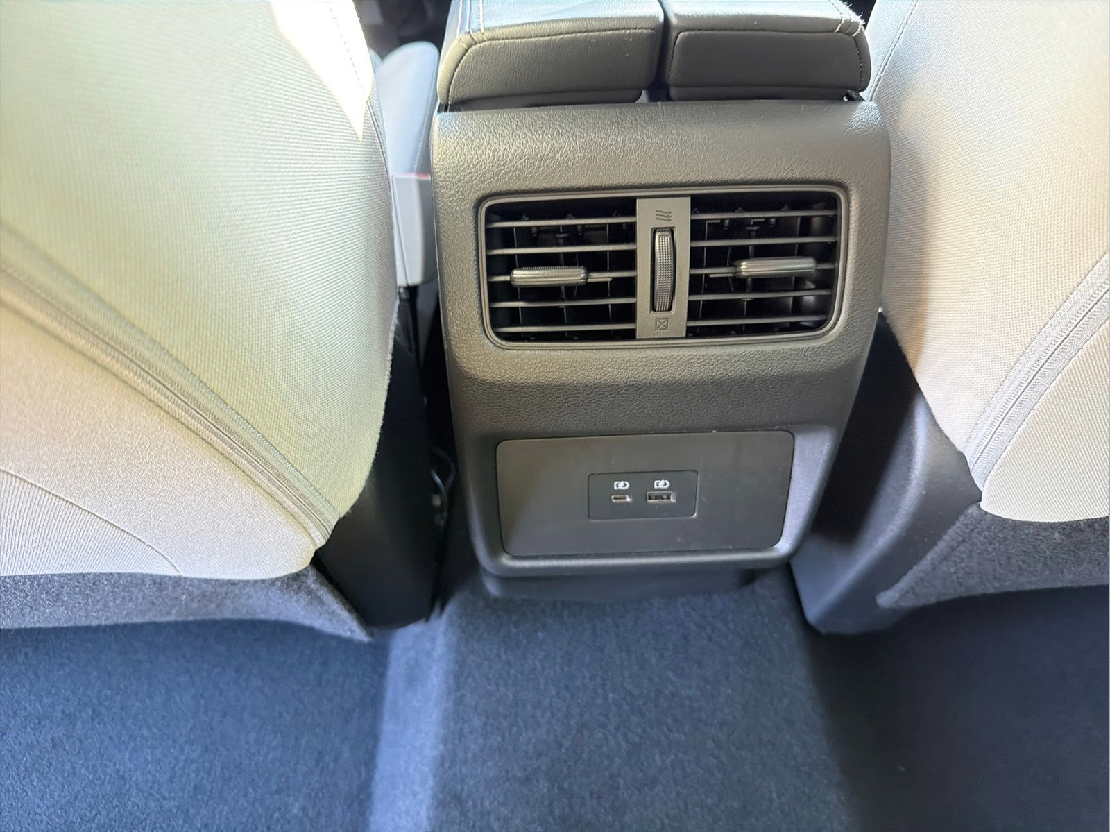 Certified 2023 Nissan Rogue SV FWD image 32