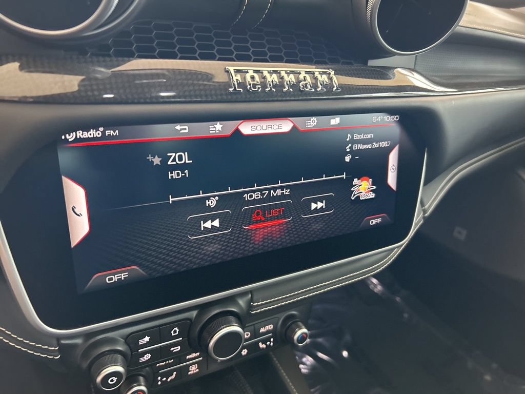Used 2019 Ferrari Portofino RWD image 22