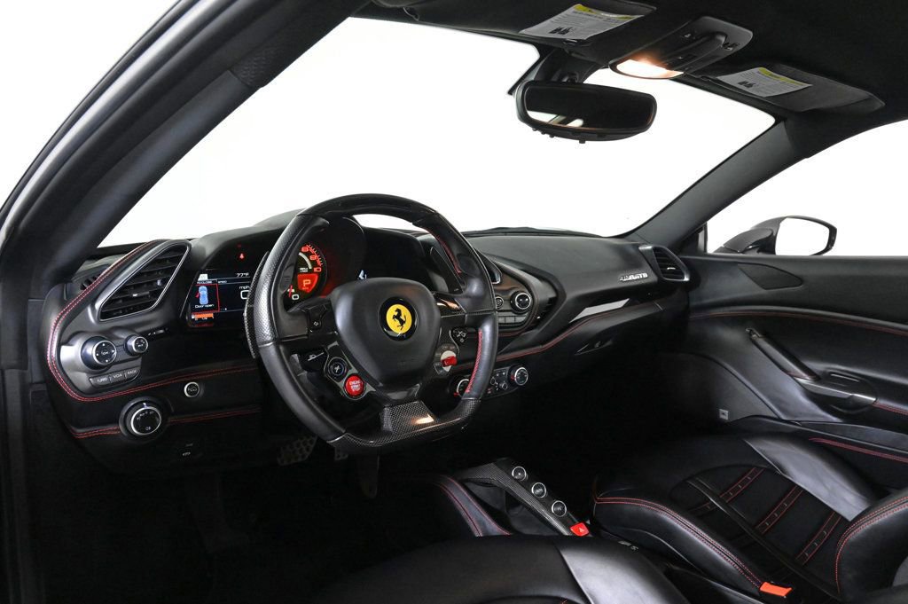 Used 2018 Ferrari 488 GTB image 3
