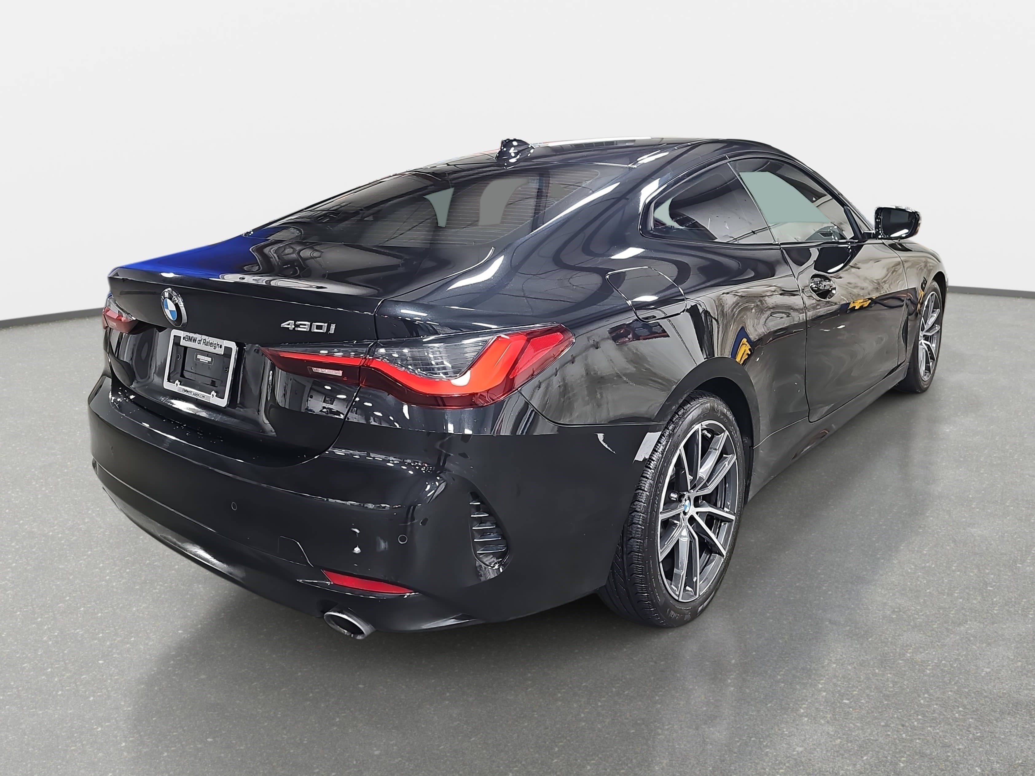 Certified 2023 BMW 430i Coupe w/ Premium Package image 5