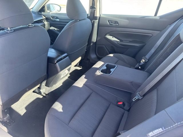 Used 2024 Nissan Altima 2.5 SV image 17