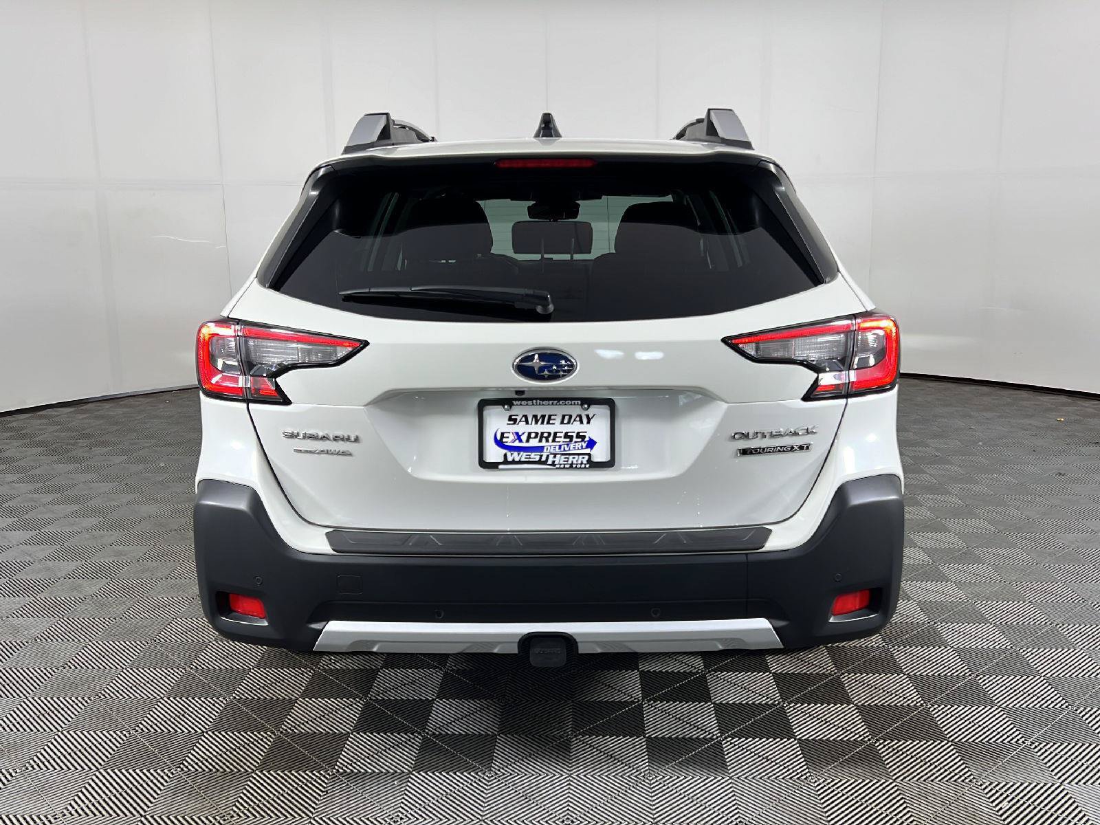 Used 2024 Subaru Outback Touring XT AWD/4WD image 6