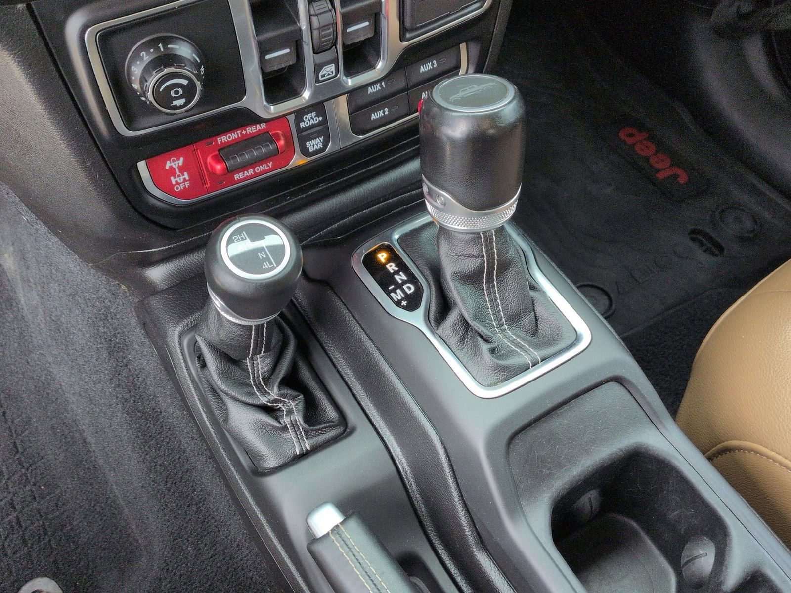 Used 2020 Jeep Gladiator Rubicon w/ Uconnect 4C Nav & Sound Group AWD/4WD image 38