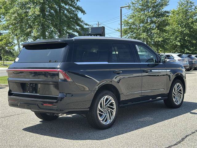 New 2027 Lincoln Navigator Reserve AWD/4WD image 24