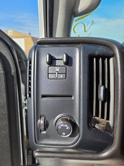 Used 2019 Chevrolet Silverado 2500 W/T AWD/4WD image 10