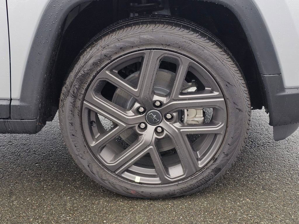 New 2026 Jeep Compass Latitude image 10