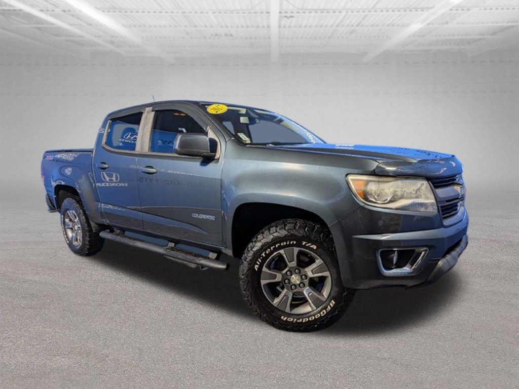 Used 2017 Chevrolet Colorado Z71 AWD/4WD image 3