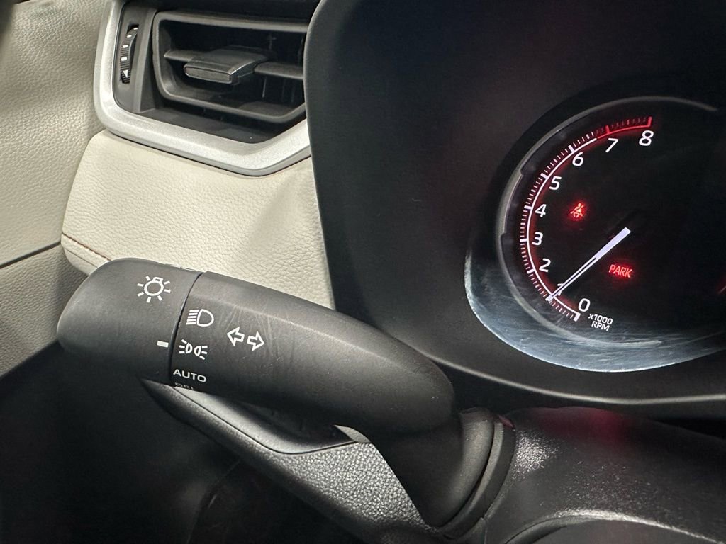 Used 2025 Toyota RAV4 XLE w/ Convenience Package image 21