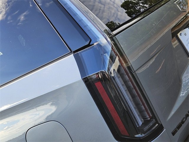 New 2025 Cadillac Escalade Sport Platinum w/ LPO, ONYX Package image 8