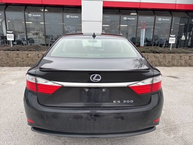 Used 2014 Lexus ES 300h FWD image 4