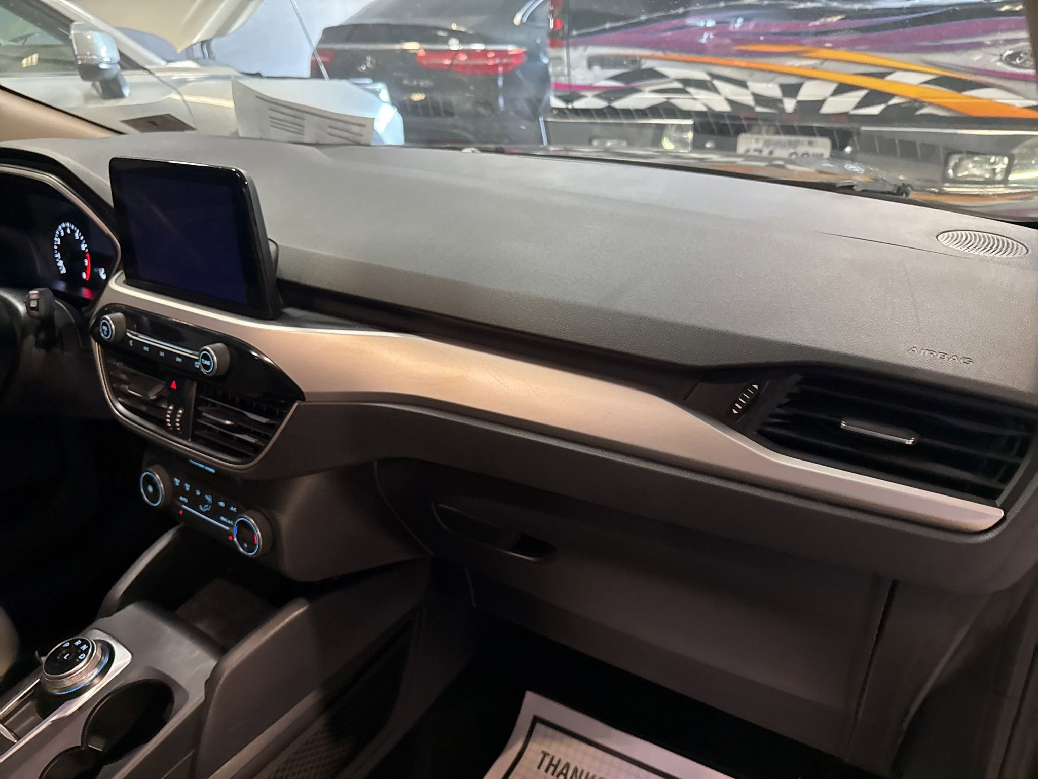 Used 2020 Ford Escape SE image 17