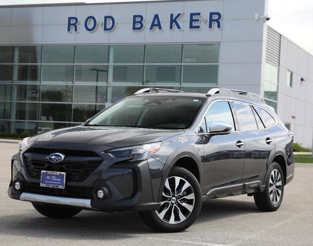 Used 2023 Subaru Outback Touring XT AWD/4WD image 1