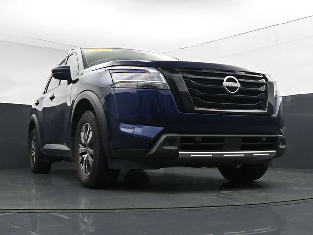 Used 2023 Nissan Pathfinder SL FWD image 38
