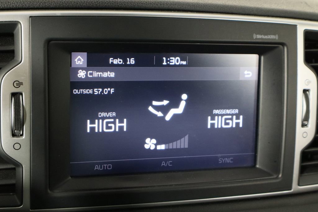 Used 2017 Kia Sportage EX image 32