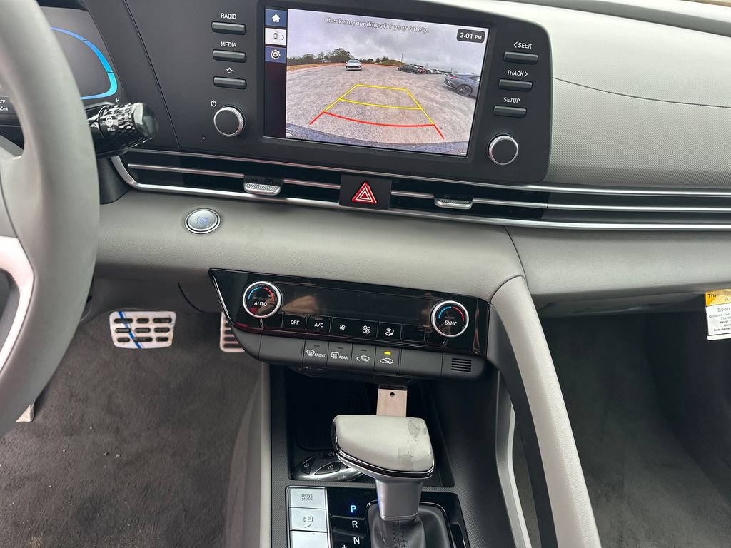 New 2025 Hyundai Elantra Sport image 29