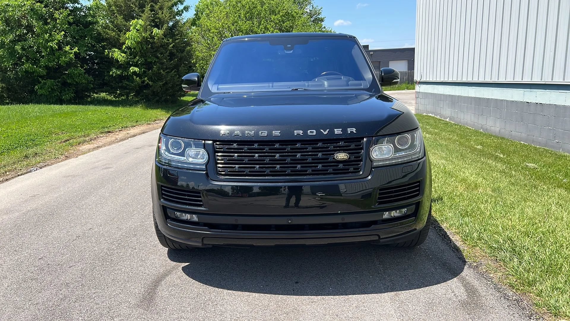 Used 2016 Land Rover Range Rover LWB SV Autobiography AWD/4WD image 3
