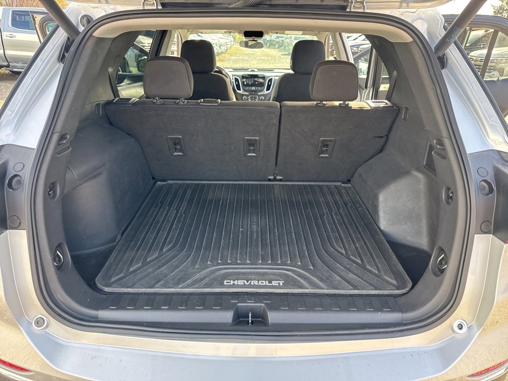 Used 2021 Chevrolet Equinox LT image 32