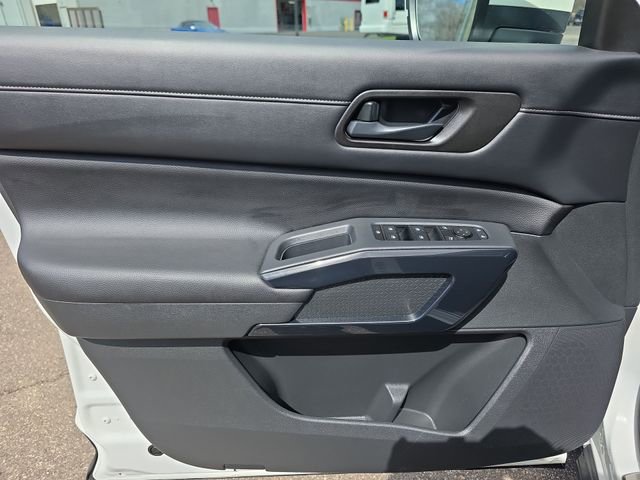 Certified 2024 Nissan Pathfinder SV w/ SV Premium Package image 13