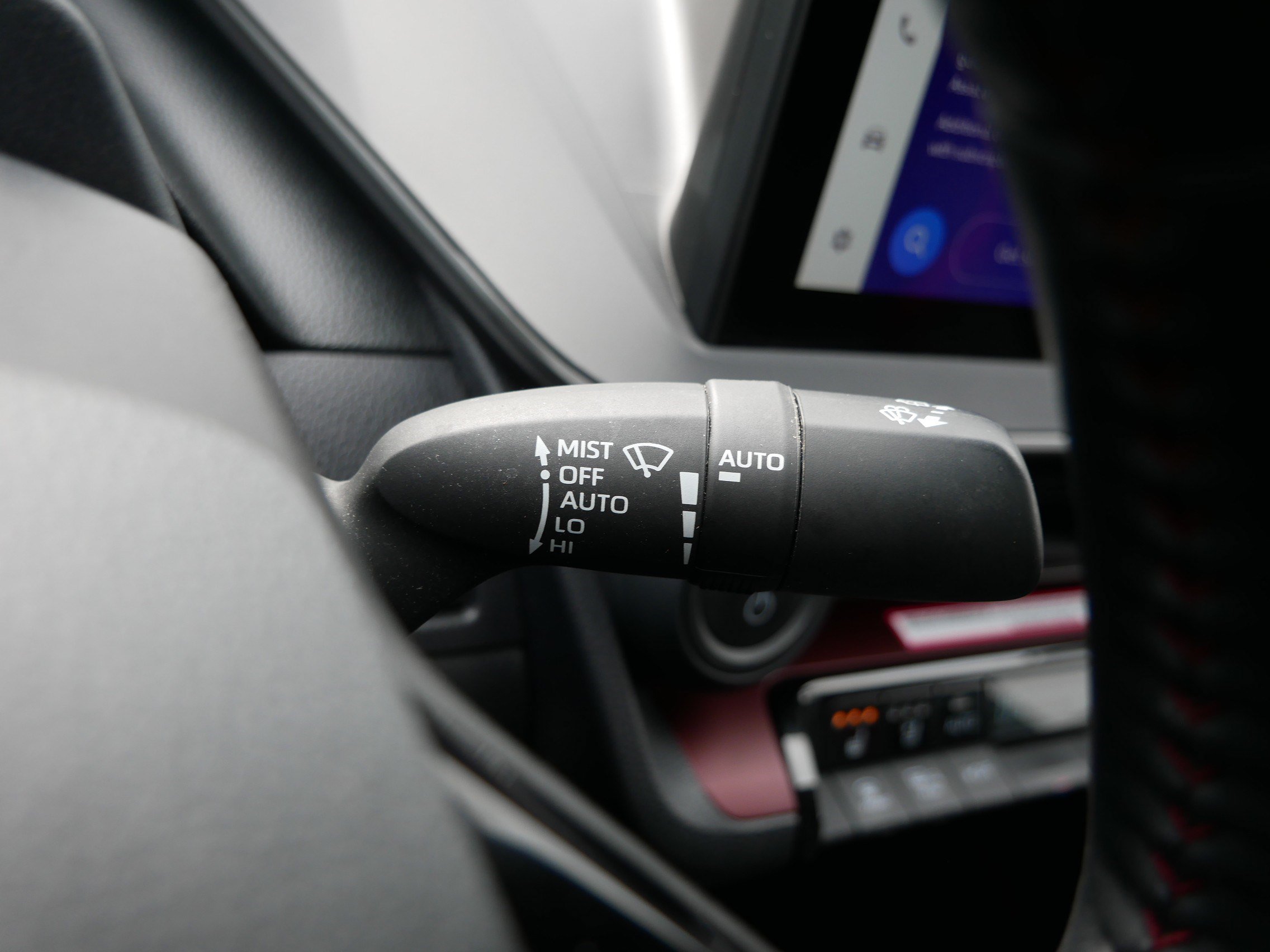 Used 2024 Toyota Prius Prime Premium w/ Advanced Technology Package FWD image 31