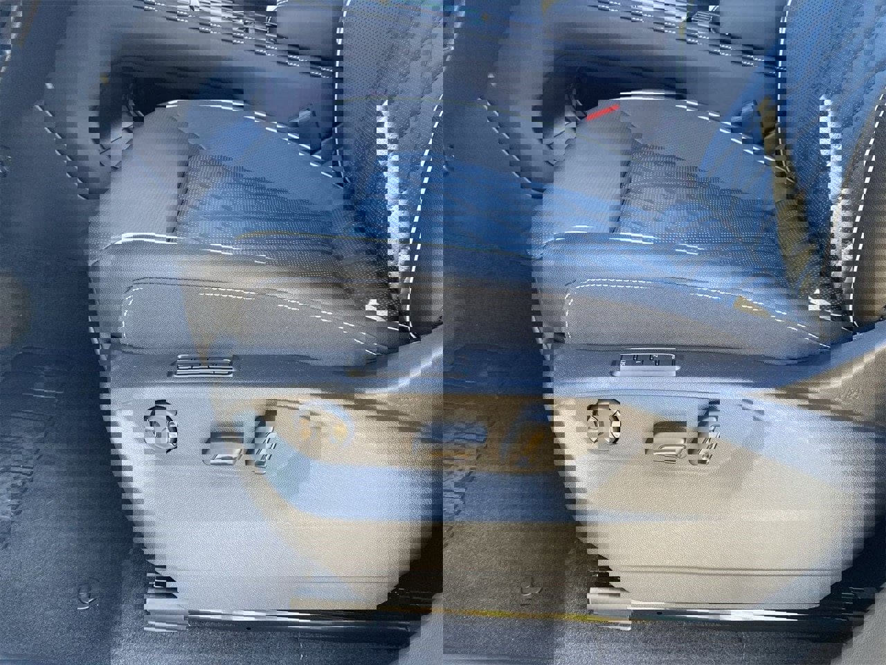 New 2026 Volkswagen Atlas Cross Sport SEL Premium R-Line image 16