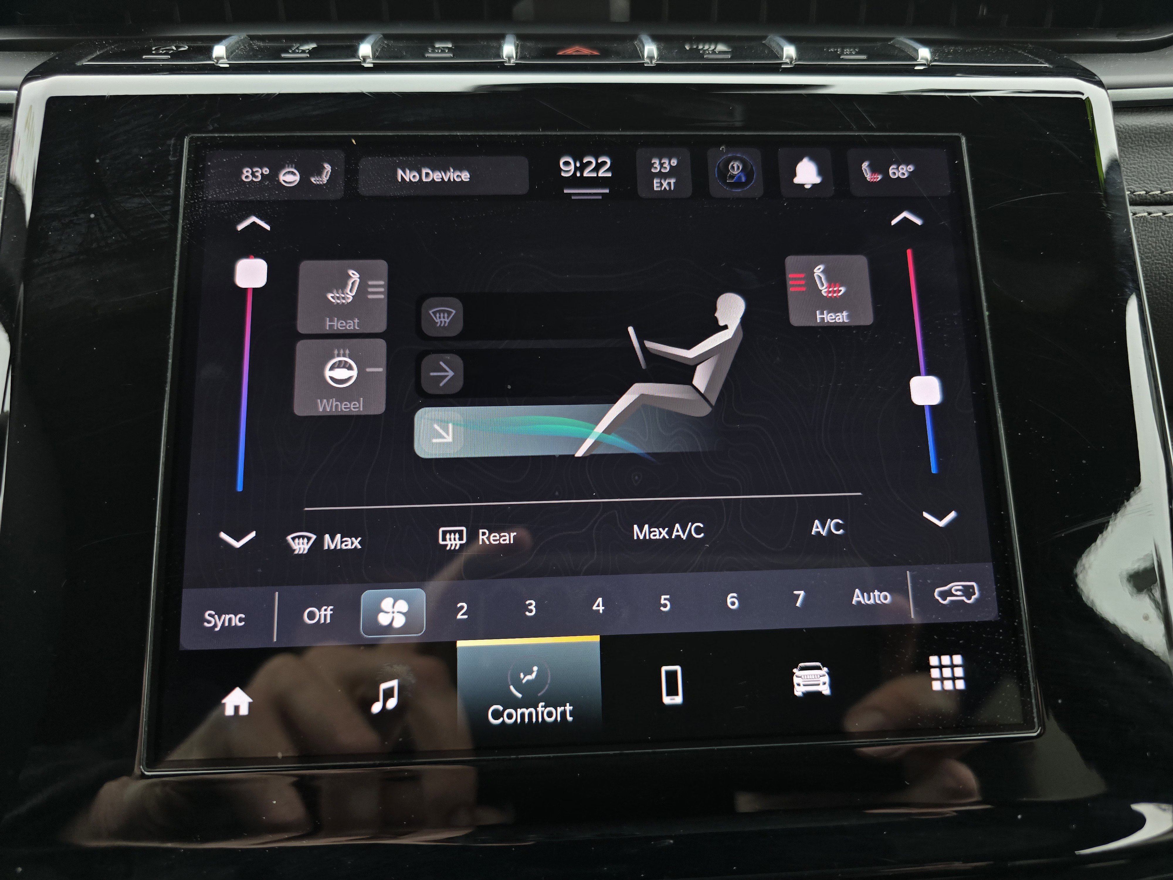 Used 2025 Jeep Grand Cherokee Altitude image 34