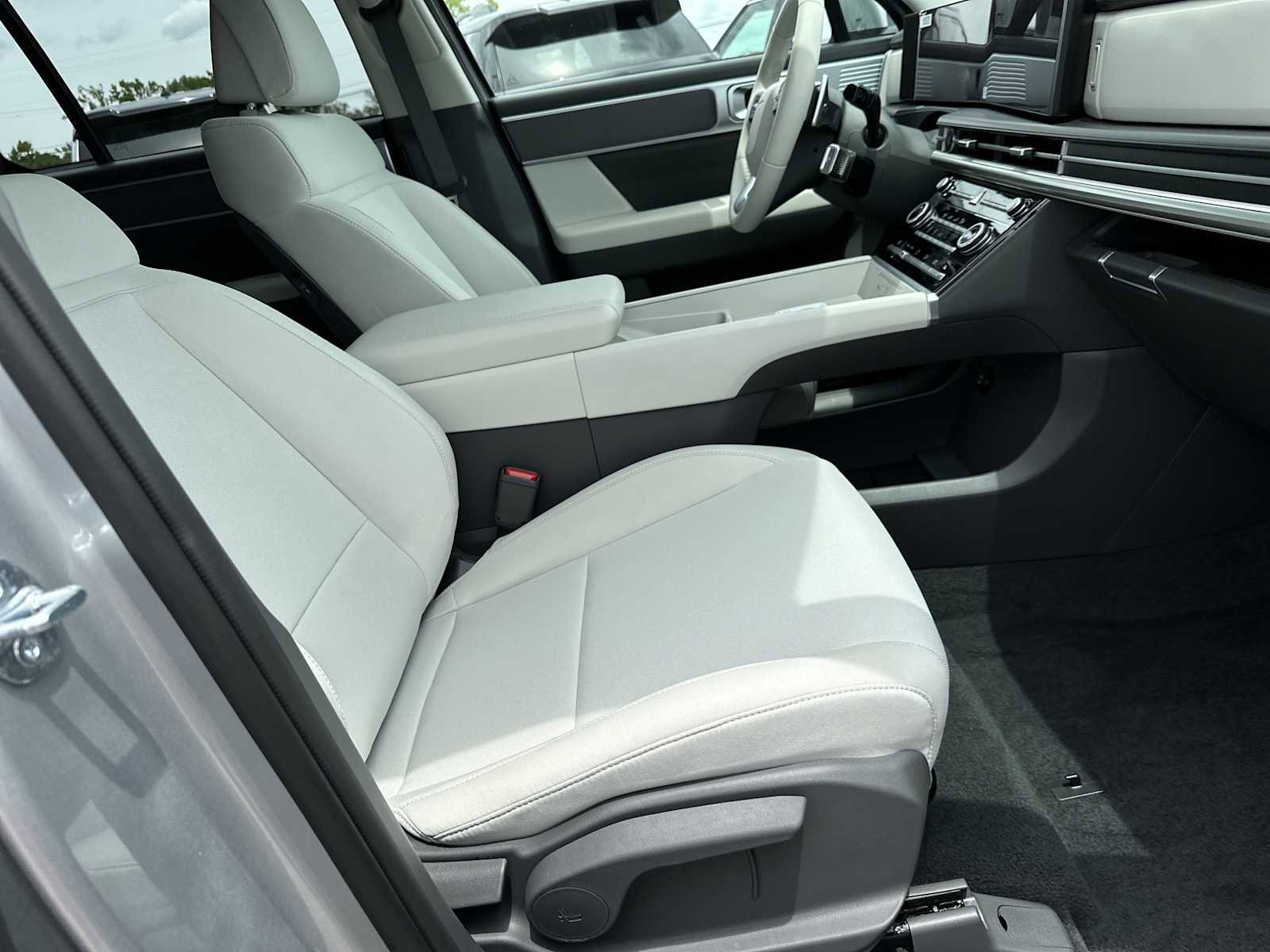 New 2026 Hyundai Santa Fe SE FWD image 26