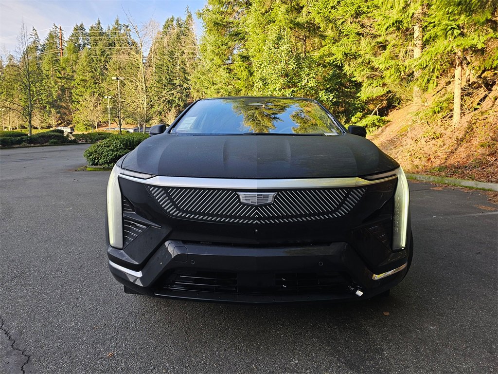 New 2026 Cadillac Optiq Luxury 1 image 2