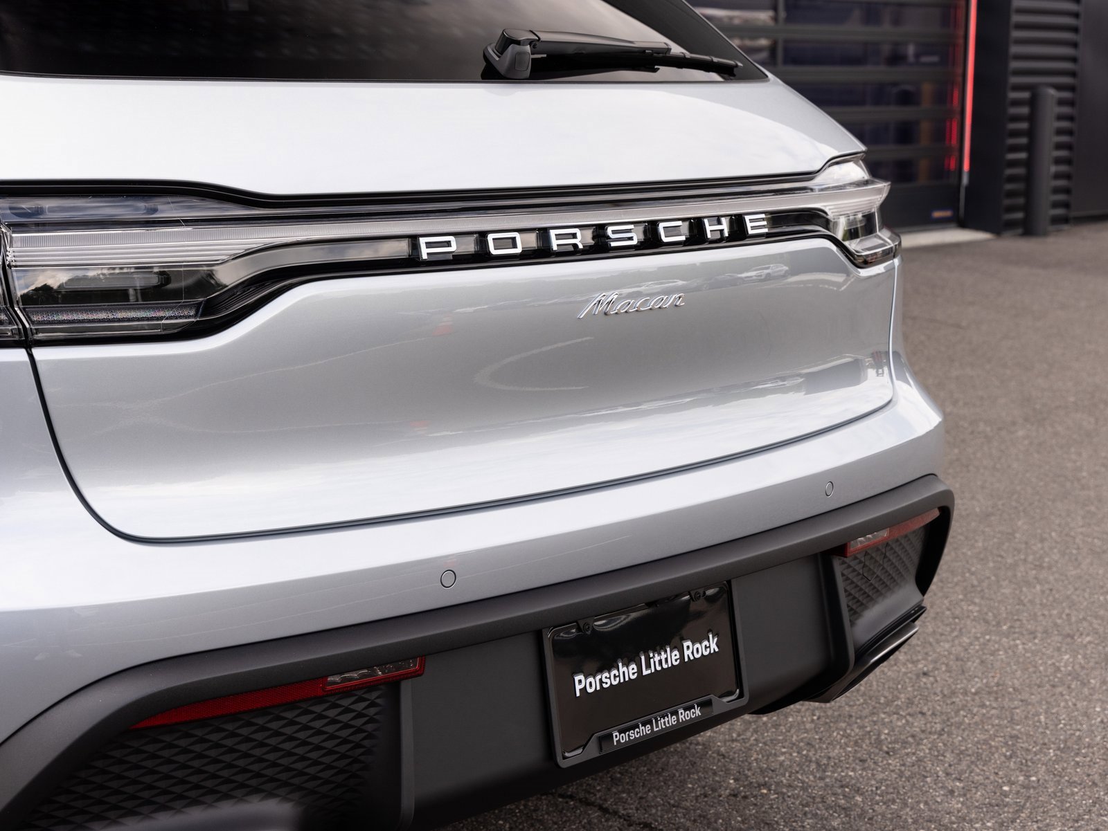 Certified 2026 Porsche Macan image 12