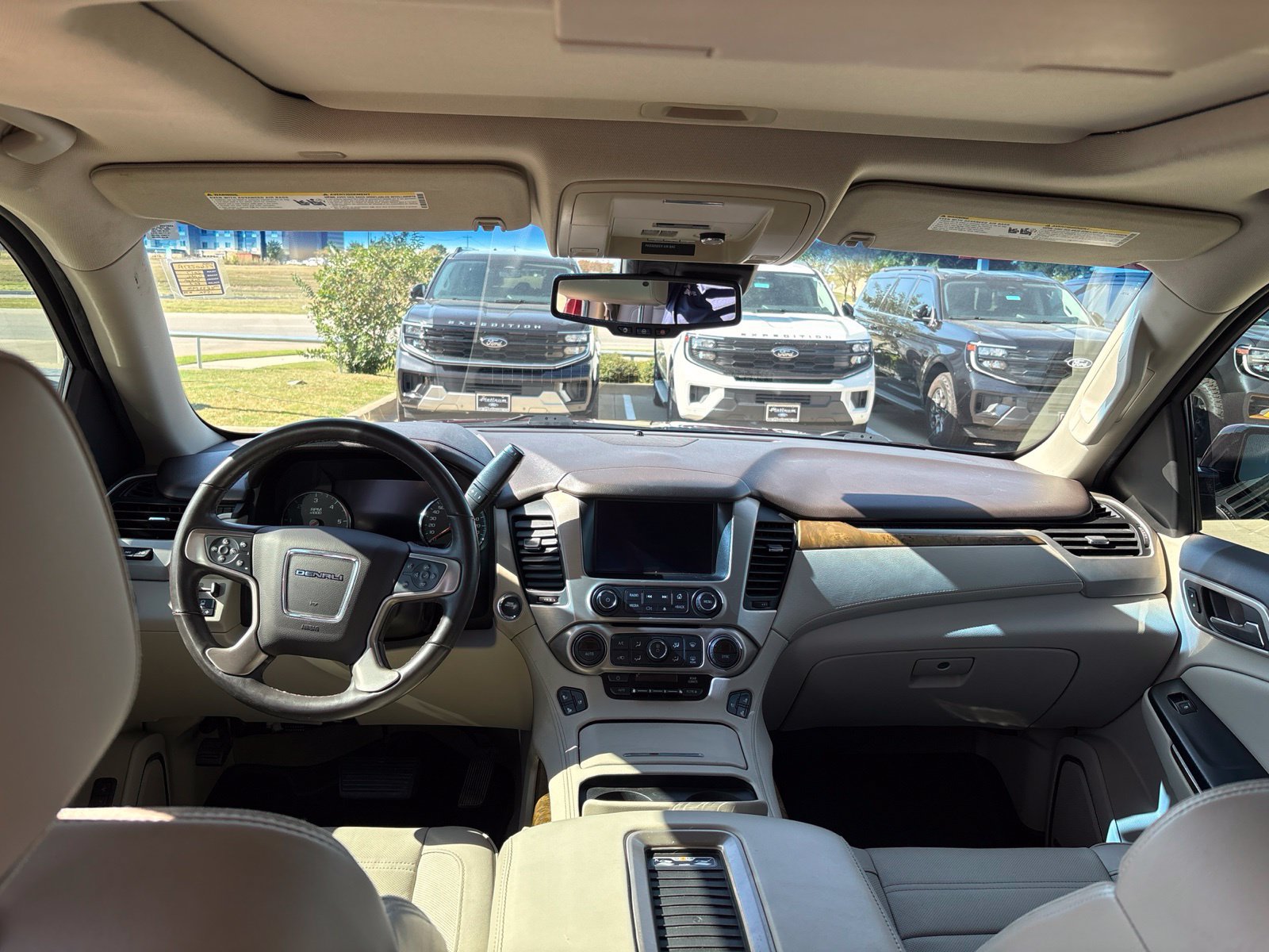 Used 2017 GMC Yukon Denali w/ Open Road Package RWD image 15