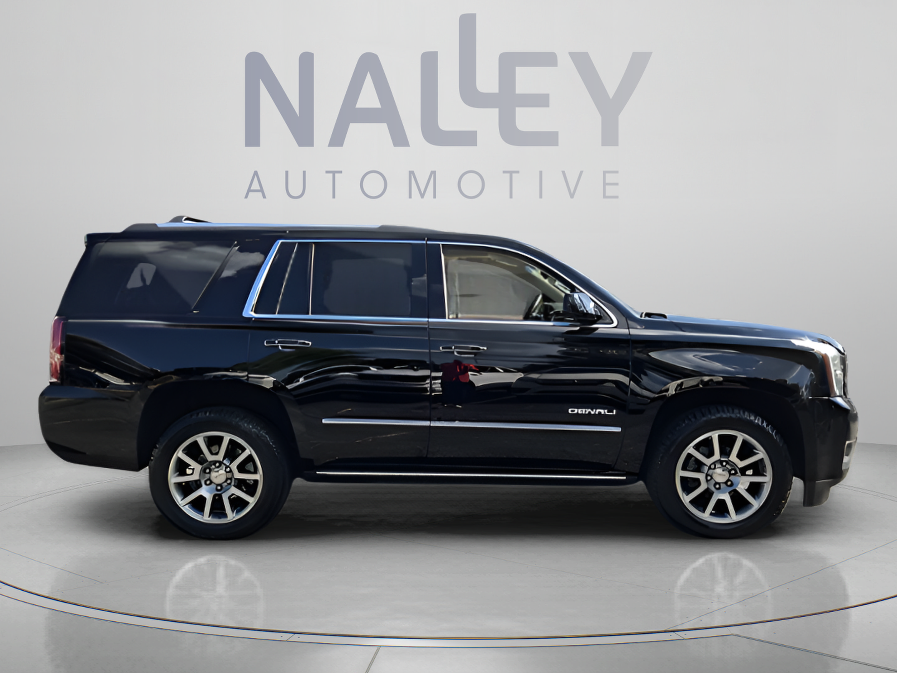 Used 2019 GMC Yukon Denali AWD/4WD image 6