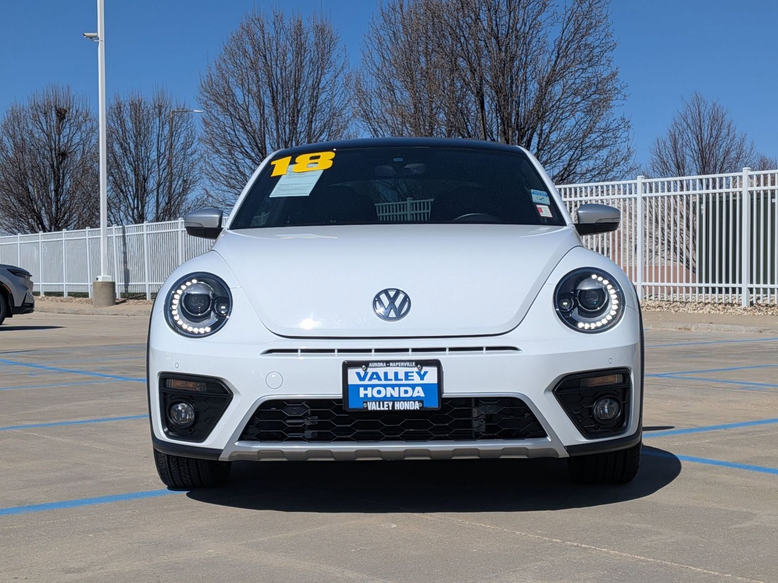 Used 2018 Volkswagen Beetle 2.0T Dune image 3