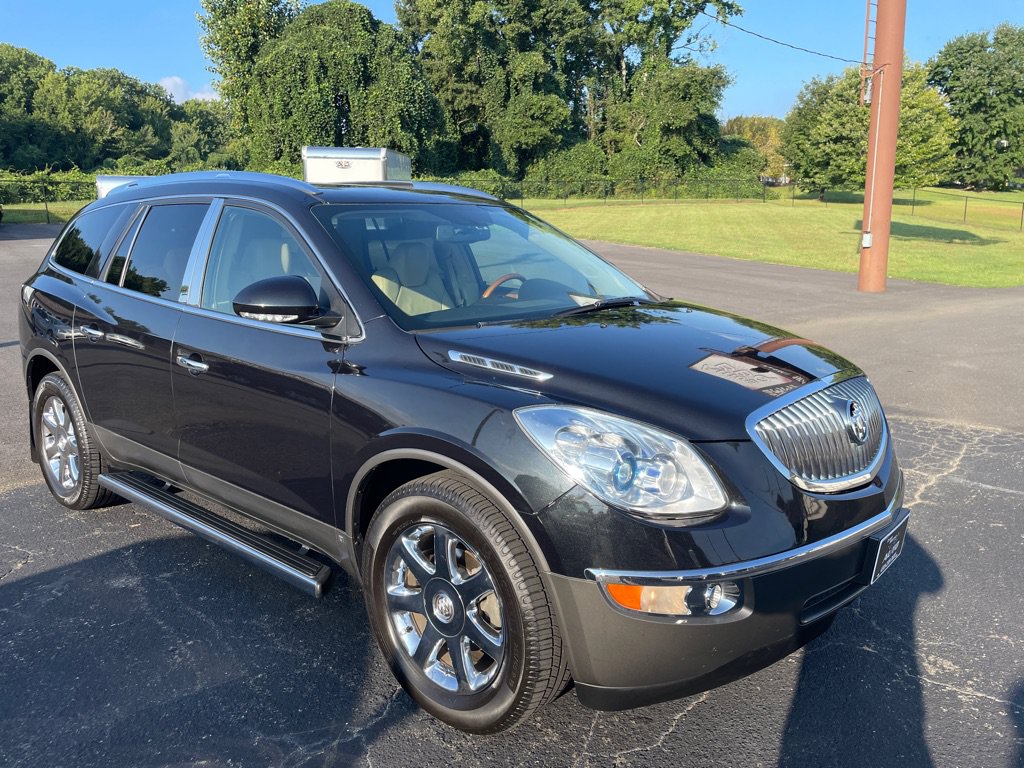Used 2009 Buick Enclave CXL w/ Entertainment Package #2 FWD image 8