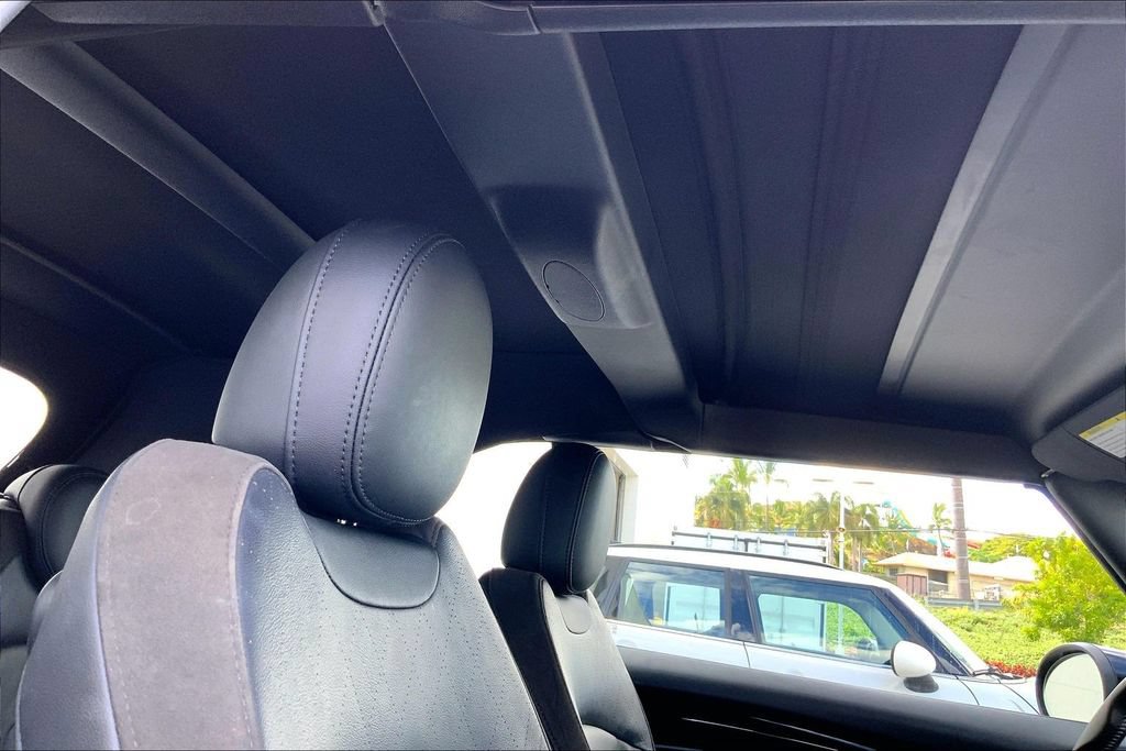 Used 2023 MINI Cooper S w/ Signature Upholstery Package FWD image 22