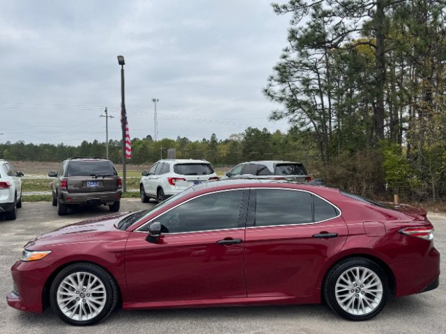 Used 2019 Toyota Camry XLE image 4