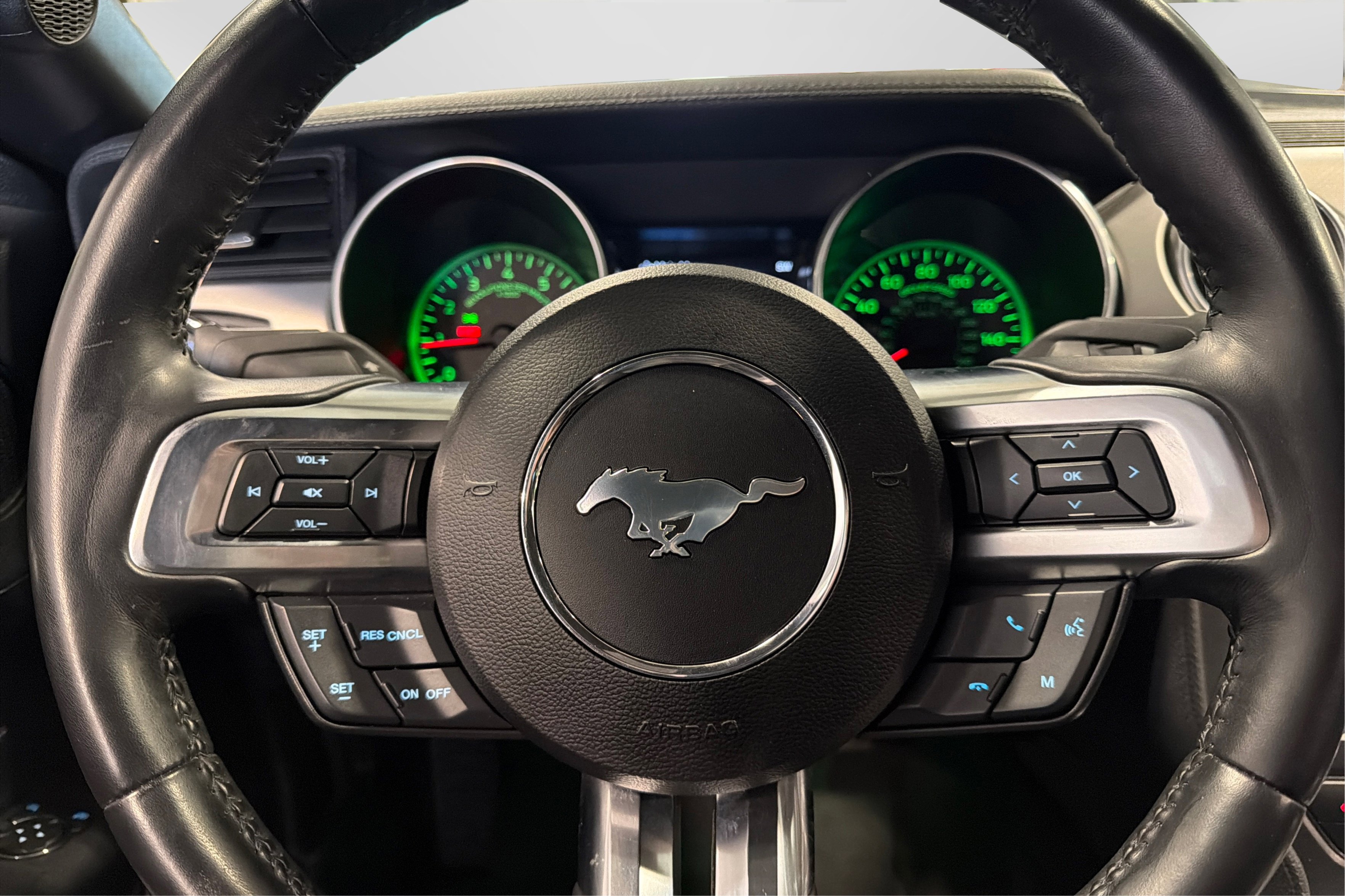 Used 2019 Ford Mustang Premium RWD image 22