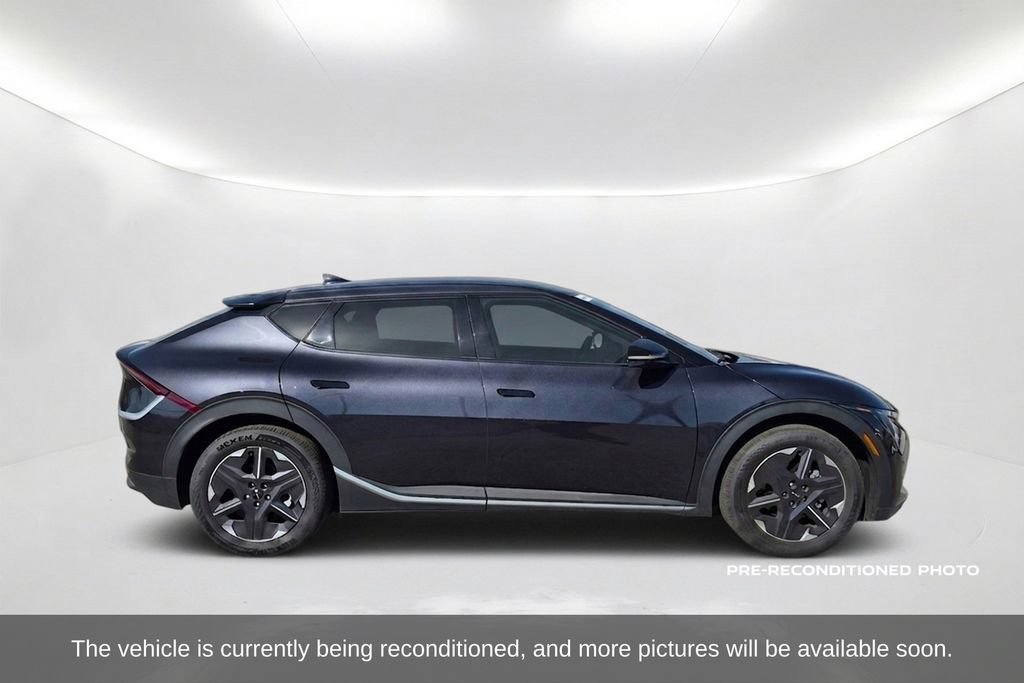 Used 2025 Kia EV6 Light RWD image 4
