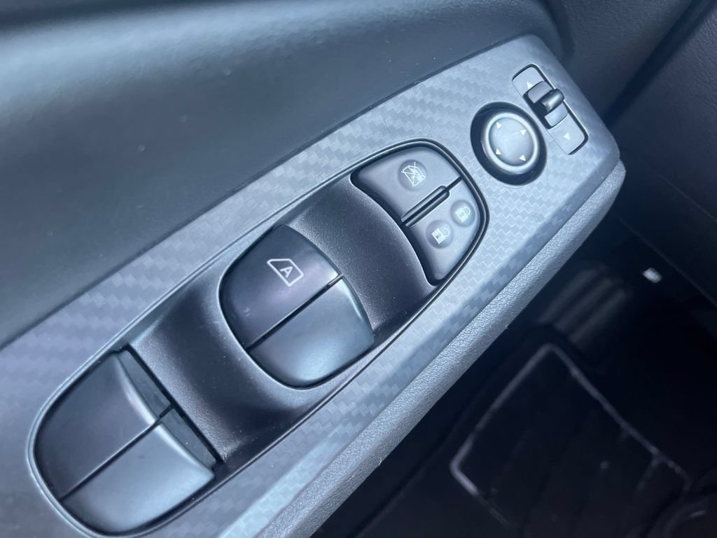 Certified 2025 Nissan Altima 2.5 SV AWD/4WD image 14