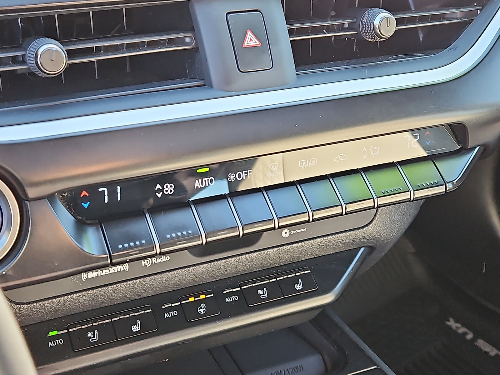 Used 2019 Lexus UX 250h image 17