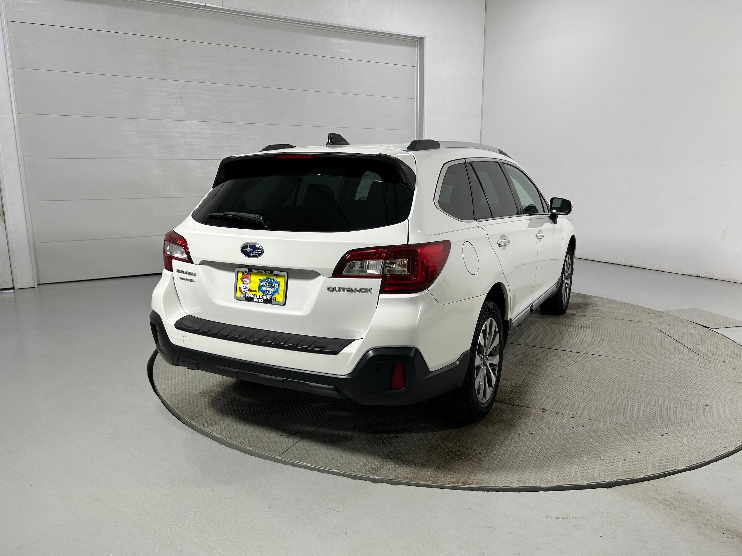 Used 2019 Subaru Outback 2.5i Touring AWD/4WD image 38